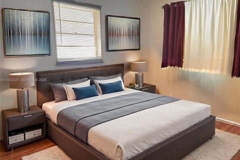 House in Boynton Beach, Florida 2 bedrooms, 122.35 sq.m. № 2006706 - photo 8