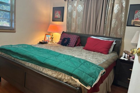 House in Boynton Beach, Florida 2 bedrooms, 122.35 sq.m. № 2006706 - photo 16