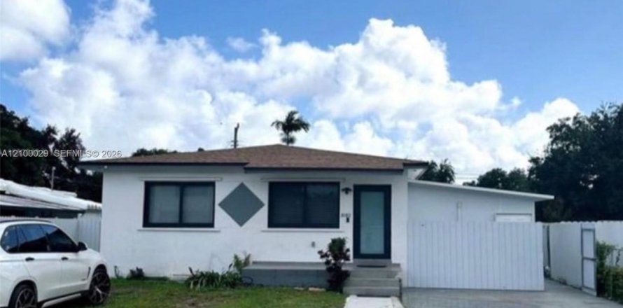 Villa ou maison à Miami, Floride 3 chambres, 93.55 m2 № 2402290