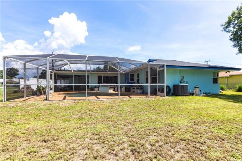 Villa ou maison à vendre à Port Charlotte, Floride: 4 chambres, 169.64 m2 № 1786635 - photo 28