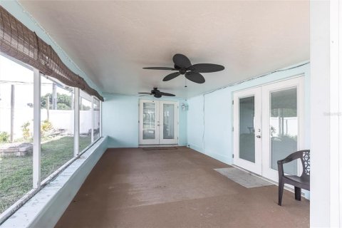 Villa ou maison à vendre à Port Charlotte, Floride: 4 chambres, 169.64 m2 № 1786635 - photo 22