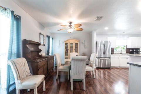 Villa ou maison à vendre à Port Charlotte, Floride: 4 chambres, 169.64 m2 № 1786635 - photo 11
