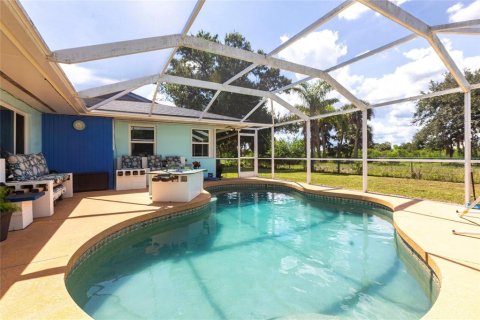 Villa ou maison à vendre à Port Charlotte, Floride: 4 chambres, 169.64 m2 № 1786635 - photo 25