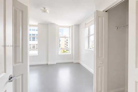 Купить кондоминиум в Майами, Флорида 1 спальня, 71.91м2, № 2241786 - фото 11