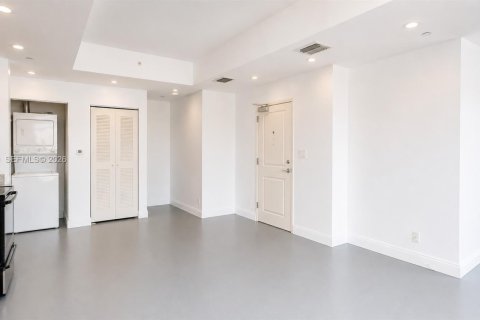 Купить кондоминиум в Майами, Флорида 1 спальня, 71.91м2, № 2241786 - фото 3