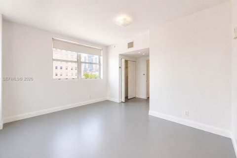 Купить кондоминиум в Майами, Флорида 1 спальня, 71.91м2, № 2241786 - фото 9