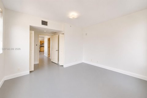 Купить кондоминиум в Майами, Флорида 1 спальня, 71.91м2, № 2241786 - фото 8