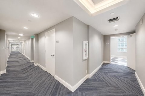 Купить кондоминиум в Майами, Флорида 1 спальня, 71.91м2, № 2241786 - фото 13