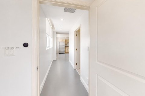 Купить кондоминиум в Майами, Флорида 1 спальня, 71.91м2, № 2241786 - фото 6