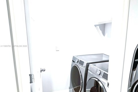 Купить виллу или дом в Порт-Сент-Луси, Флорида 4 спальни, 173.45м2, № 2052281 - фото 10