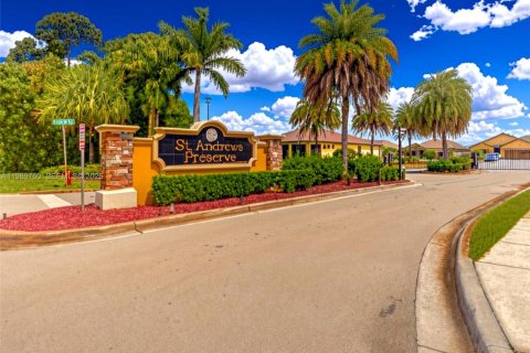 Купить виллу или дом в Порт-Сент-Луси, Флорида 4 спальни, 173.45м2, № 2052281 - фото 8