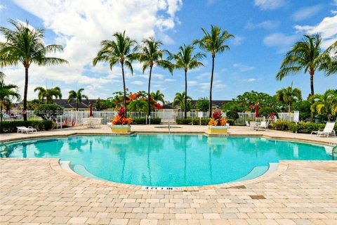 Купить виллу или дом в Порт-Сент-Луси, Флорида 4 спальни, 173.45м2, № 2052281 - фото 9