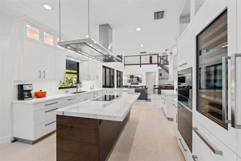 Villa ou maison à vendre à Lighthouse Point, Floride: 4 chambres, 340.02 m2 № 2081757 - photo 17