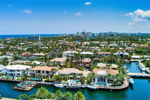 Villa ou maison à vendre à Lighthouse Point, Floride: 4 chambres, 340.02 m2 № 2081757 - photo 2