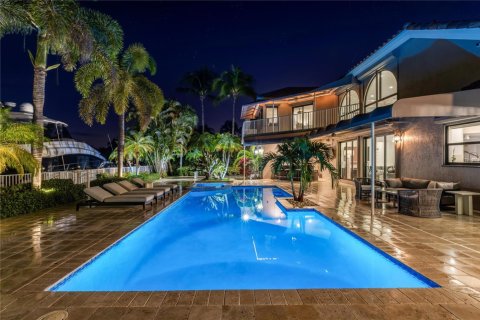 Villa ou maison à vendre à Lighthouse Point, Floride: 4 chambres, 340.02 m2 № 2081757 - photo 5