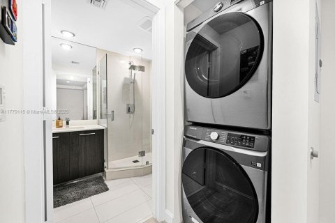 Купить кондоминиум в Майами, Флорида 1 спальня, 79.15м2, № 2012556 - фото 15