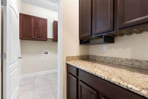 House in Tampa, Florida 4 bedrooms, 233.28 sq.m. № 1870582 - photo 30