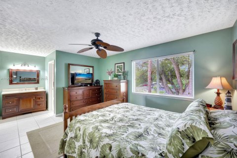Condo in Naples, Florida, 1 bedroom  № 2034920 - photo 17