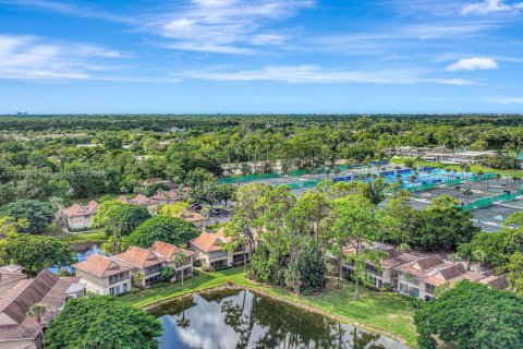 Condo in Naples, Florida, 1 bedroom  № 2034920 - photo 22