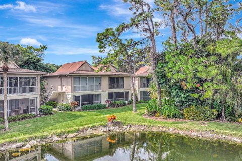 Condo in Naples, Florida, 1 bedroom  № 2034920 - photo 21