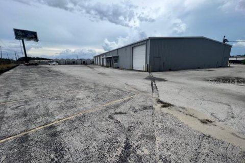 Commercial property in Apopka, Florida 1646.97 sq.m. № 2427133 - photo 20