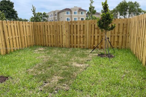 Townhouse in Miami, Florida 3 bedrooms, 138.33 sq.m. № 1924757 - photo 21