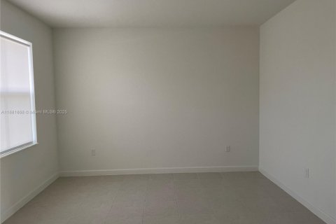 Townhouse in Miami, Florida 3 bedrooms, 138.33 sq.m. № 1924757 - photo 22