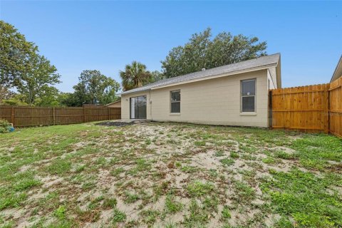 House in Oviedo, Florida 3 bedrooms, 129.41 sq.m. № 2121126 - photo 20