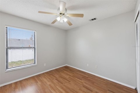 House in Oviedo, Florida 3 bedrooms, 129.41 sq.m. № 2121126 - photo 12