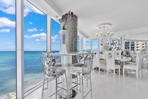 Copropriété à vendre à Hollywood, Floride: 3 chambres, 284.47 m2 № 1955533 - photo 4