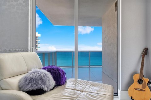 Copropriété à vendre à Hollywood, Floride: 3 chambres, 284.47 m2 № 1955533 - photo 14