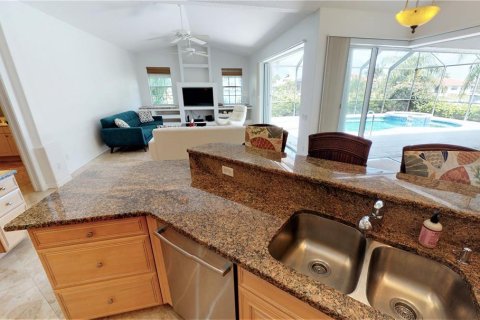 House in Punta Gorda, Florida 4 bedrooms, 301.84 sq.m. № 1658899 - photo 17