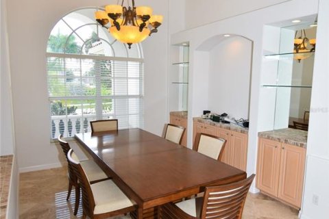 House in Punta Gorda, Florida 4 bedrooms, 301.84 sq.m. № 1658899 - photo 7