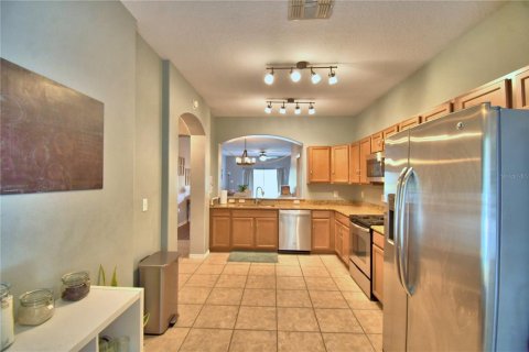 Townhouse in Lakeland, Florida 3 bedrooms, 159.14 sq.m. № 2218838 - photo 10