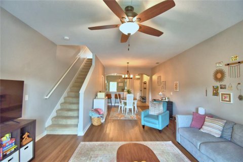 Townhouse in Lakeland, Florida 3 bedrooms, 159.14 sq.m. № 2218838 - photo 20