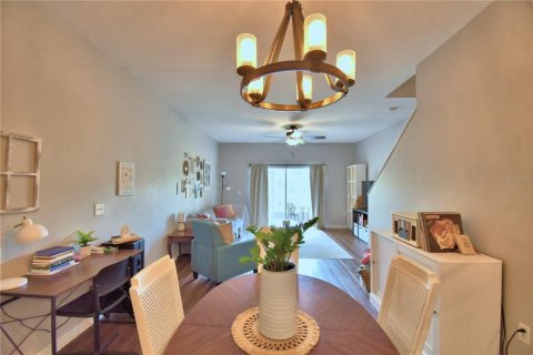 Townhouse in Lakeland, Florida 3 bedrooms, 159.14 sq.m. № 2218838 - photo 12