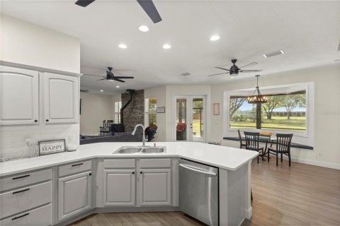 Villa ou maison à louer à Morriston, Floride: 4 chambres, 242.57 m2 № 2403468 - photo 8