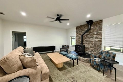 Villa ou maison à louer à Morriston, Floride: 4 chambres, 242.57 m2 № 2403468 - photo 6