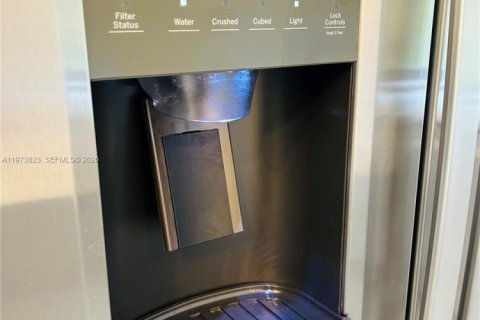 Купить кондоминиум в Санни-Айлс-Бич, Флорида 1 спальня, 71.26м2, № 2040457 - фото 21