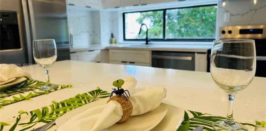 Кондоминиум с 1 спальней в Санни-Айлс-Бич, Флорида № 2040457