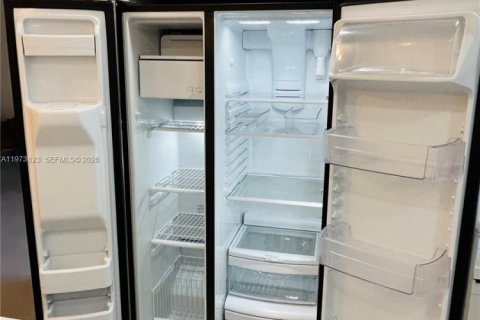 Купить кондоминиум в Санни-Айлс-Бич, Флорида 1 спальня, 71.26м2, № 2040457 - фото 22