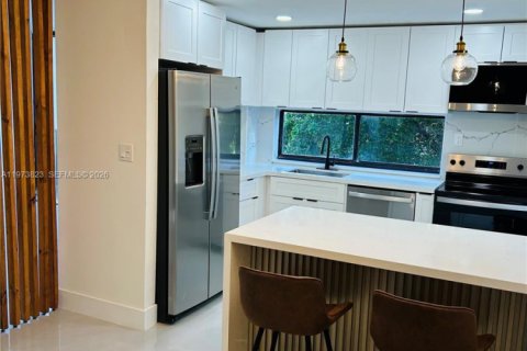 Купить кондоминиум в Санни-Айлс-Бич, Флорида 1 спальня, 71.26м2, № 2040457 - фото 7