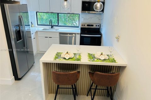 Купить кондоминиум в Санни-Айлс-Бич, Флорида 1 спальня, 71.26м2, № 2040457 - фото 6