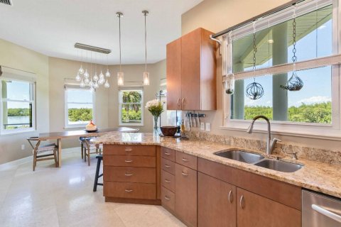 Casa en venta en Palmetto, Florida, 3 dormitorios, 307.13 m2 № 2101460 - foto 18