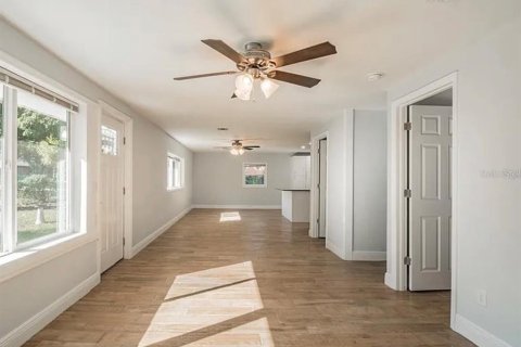 Villa ou maison à louer à Bradenton, Floride: 3 chambres, 117.06 m2 № 2112480 - photo 11
