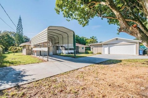 Villa ou maison à louer à Bradenton, Floride: 3 chambres, 117.06 m2 № 2112480 - photo 3