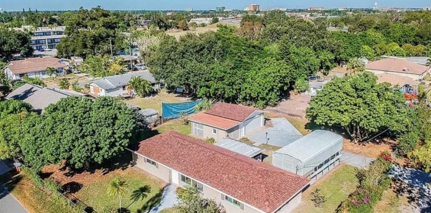 Villa ou maison à Bradenton, Floride 3 chambres, 117.06 m2 № 2112480