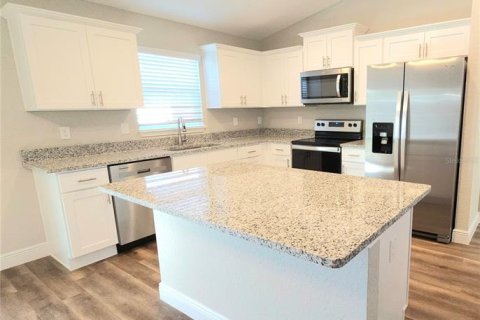 Villa ou maison à louer à Ocala, Floride: 3 chambres, 134.99 m2 № 2416817 - photo 3