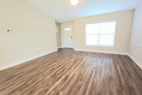 Villa ou maison à louer à Ocala, Floride: 3 chambres, 134.99 m2 № 2416817 - photo 4
