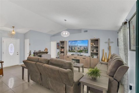 House in Lakeland, Florida 3 bedrooms, 143.91 sq.m. № 1837956 - photo 5